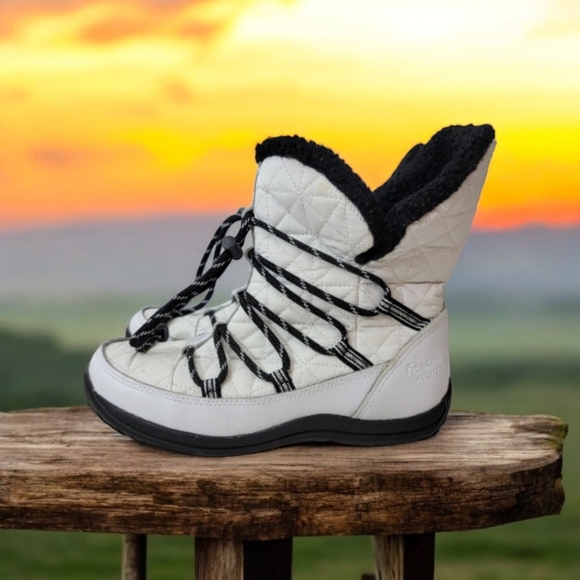 Bear Paw women's size 7 nylon upper wool blend lining. See more - Picture 7 of 10